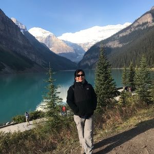 Meet your Posher, Kim